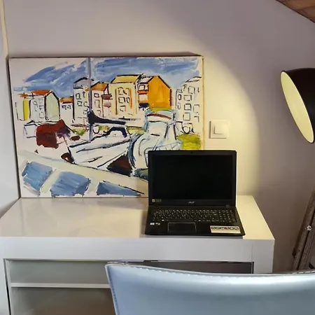 Le Cocon De La Republique T3 Mezzanine Belle Vue Plein Sud Sans Vis A Vis Dans Petite Tres Calme Centre آجد